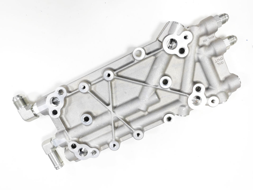 Machinerie de précision pour refroidisseur d'huile de moteur de camion