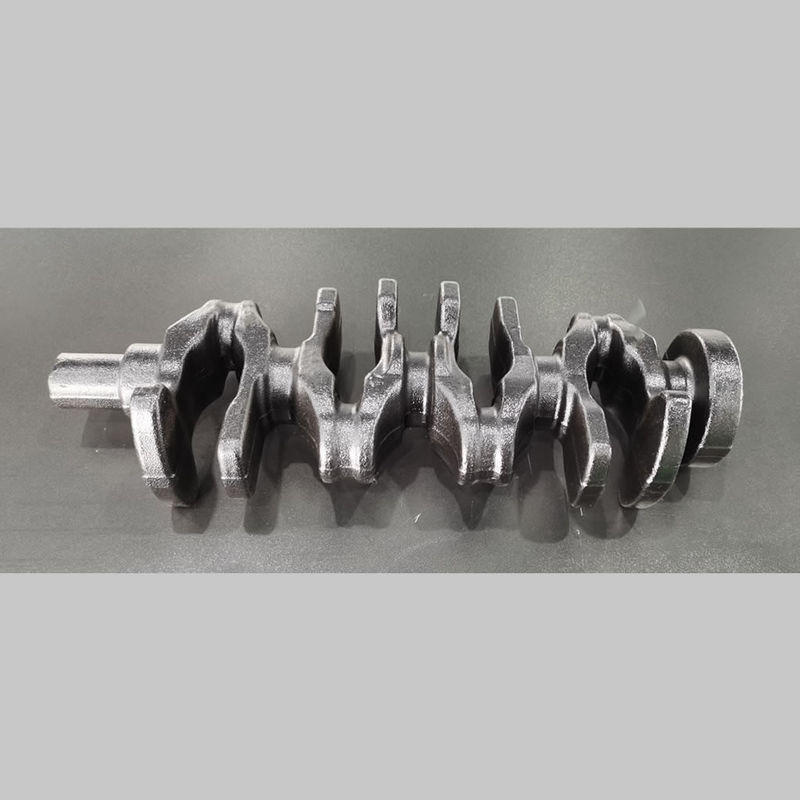 Éteinture et trempage d'un vilebrequin en acier forgé à la pression pour moteur automobile à 4 cylindres